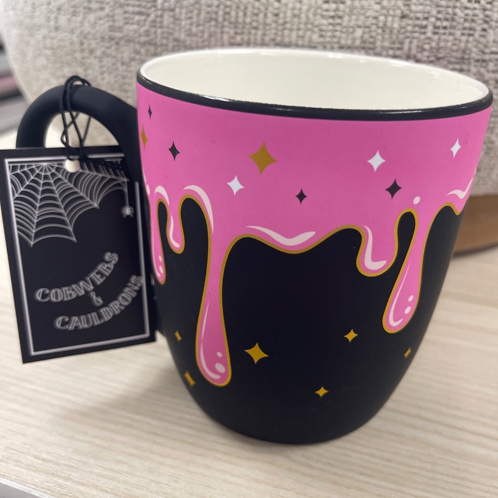 Halloween Witch’s Cauldron & Potion Pink & Black Smooth Matte Soft Touch Mug NWT